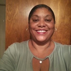 Meet your Posher, Fay